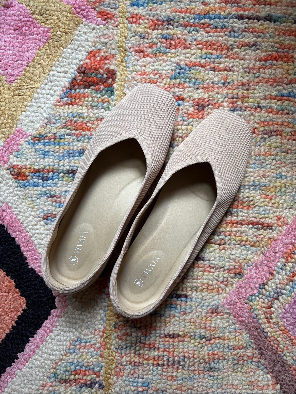 Vivaia Knit Square-Toe V-Cut Flats